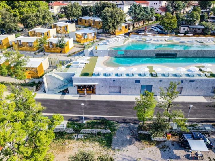 Villa Family Grand De Luxe Mobilhome Selce Exterior foto