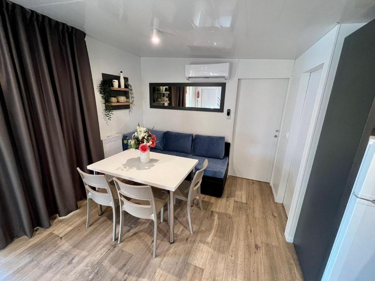 Villa Family Grand De Luxe Mobilhome Selce Exterior foto