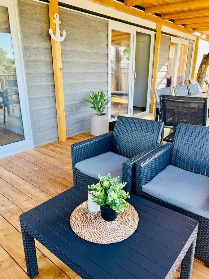 Villa Family Grand De Luxe Mobilhome Selce Exterior foto