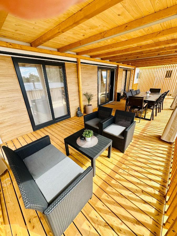 Villa Family Grand De Luxe Mobilhome Selce Exterior foto